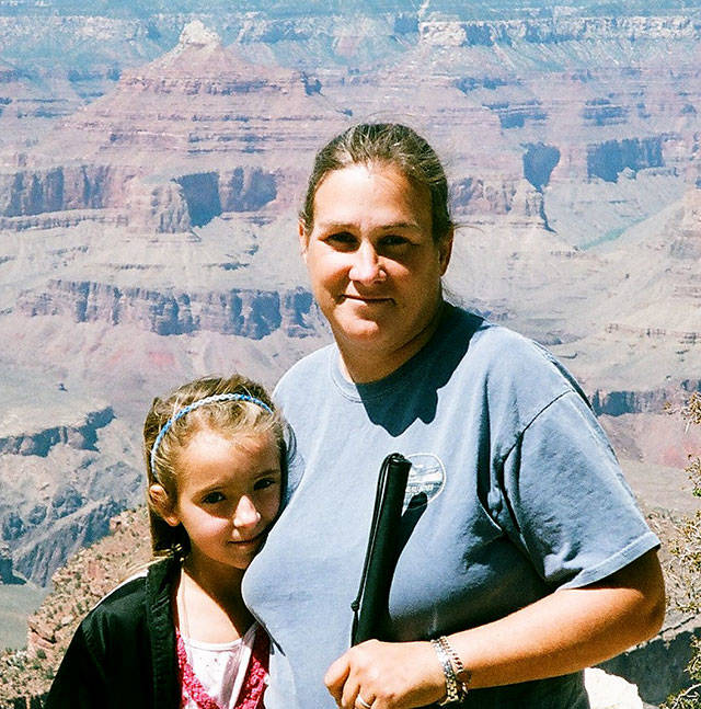 Ashlee Lindquist with her late daughter Hannah