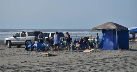 (Allen Leister | The Daily World)
                                As weather temperatures climbed near the 70-degree mark with mostly sunny conditions in Ocean Shores, the beaches were packed during the three-day weekend.